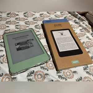 kindle reader w/case and box
